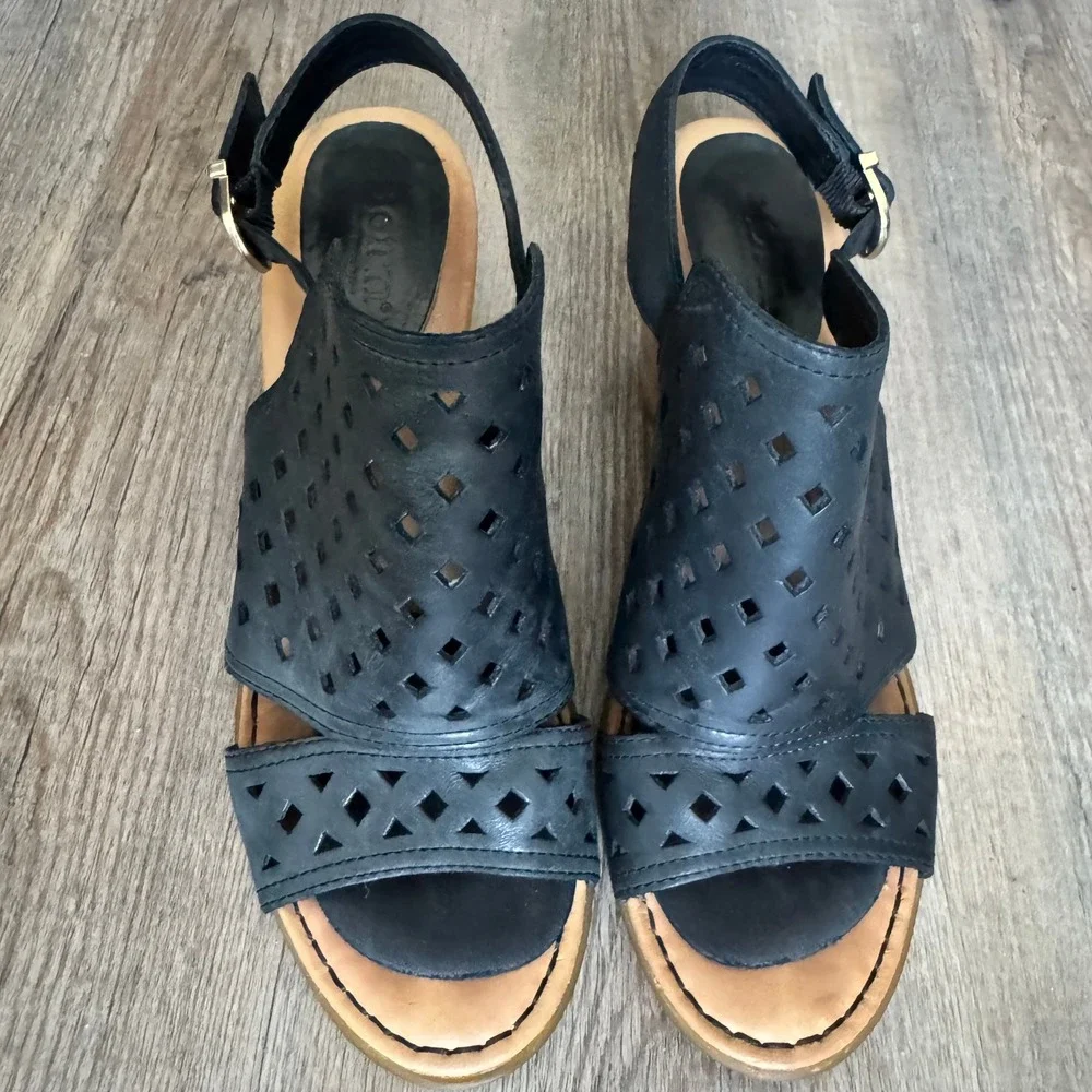 Born‎ Black Leather Havana Perforated Block Heel Slingback Sandals Size 8M